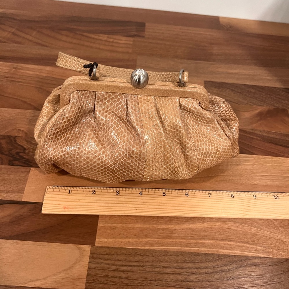 NWOT Francesco Biasia Tan Mini Bag with Snake/ Lizard Finish Made in Italy - Picture 2 of 4